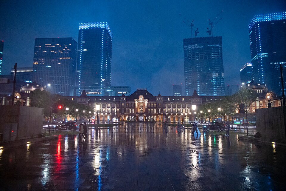 Tokyo Station at night, Chiyoda, Tokyo; April 2021 (11) — Tokyo, Japan