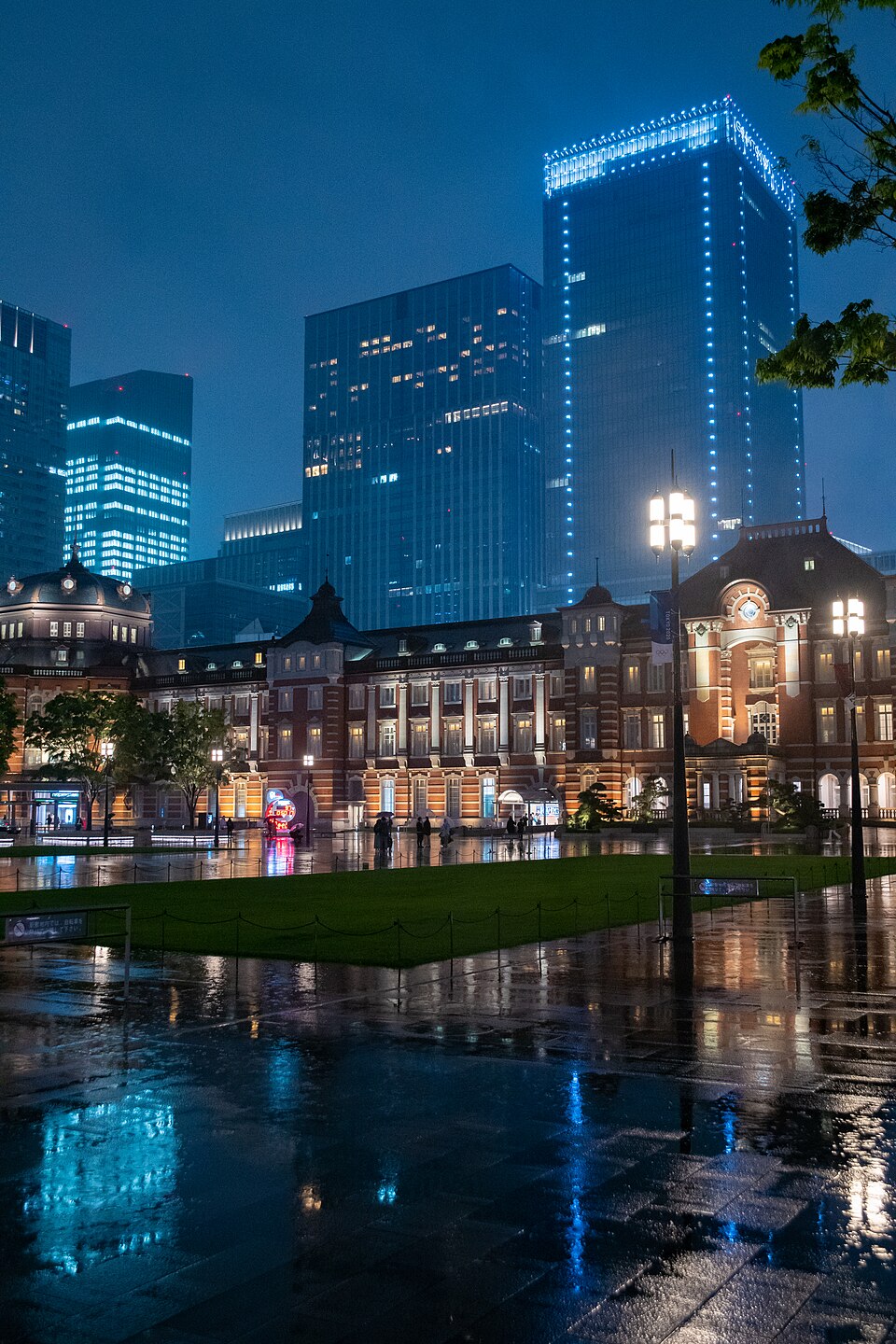Tokyo Station at night, Chiyoda, Tokyo; April 2021 (13) — Tokyo, Japan