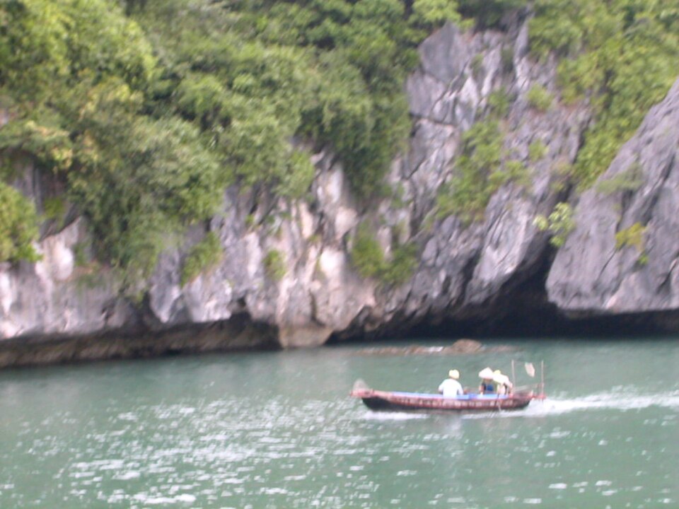 Halong Bay tourism in 2003 August 44 — Hạ Long Bay, Vietnam