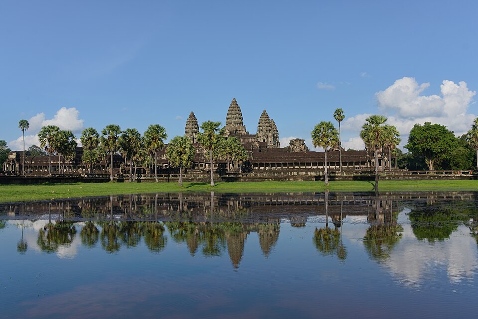 Angkor Wat with its reflection — Angkor, Cambodia
