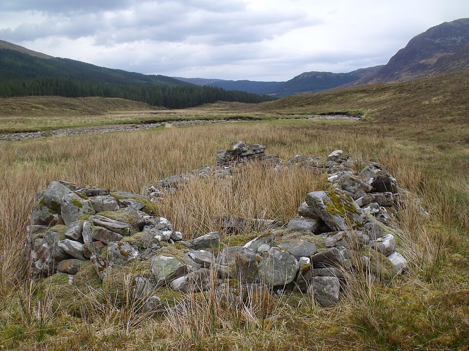 Ruin by Glenmore River near Shiel Bridge, Scottish Highlands - geograph.org.uk - 3971217 — Highlands, United Kingdom