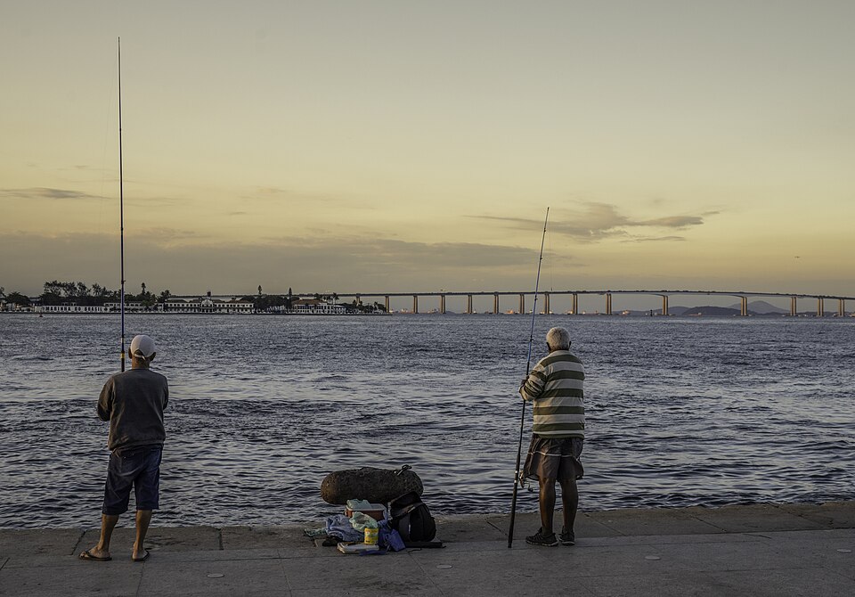 Fishing in Boulevard Olímpico, Rio de Janeiro, Brazil — Rio de Janeiro, Brazil