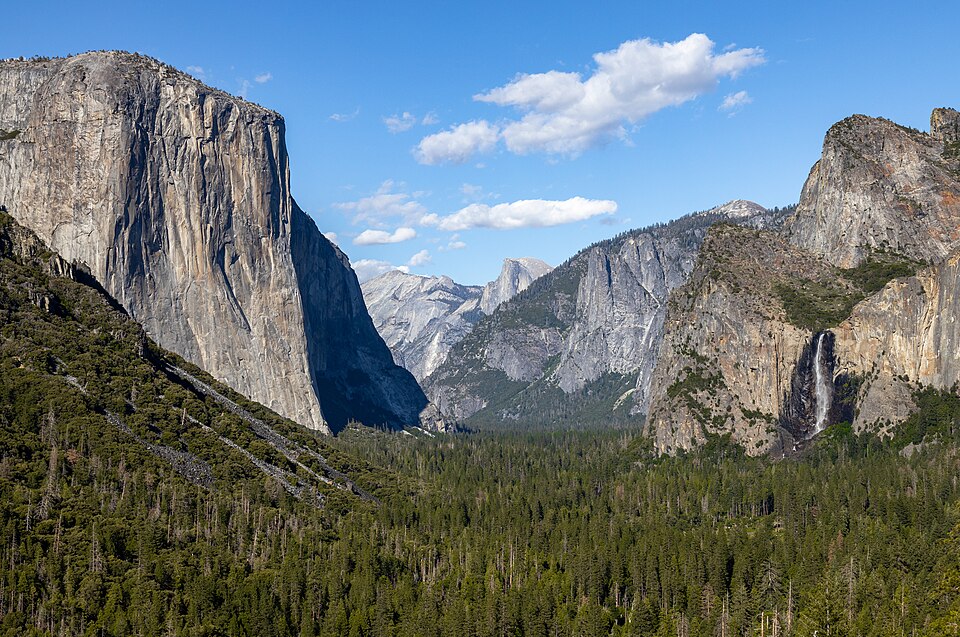 Yosemite Valley from Tunnel — Yosemite, United States