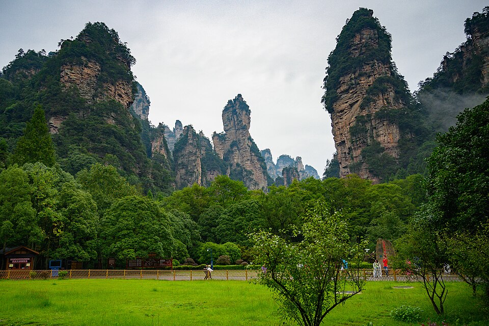 Avatar World 38118-Zhangjiajie (49047318556) — Zhangjiajie, China