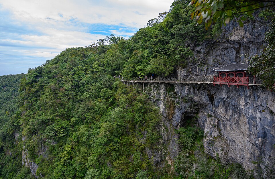 Tianmen Mountain 38192-Zhangjiajie (48757754852) — Zhangjiajie, China