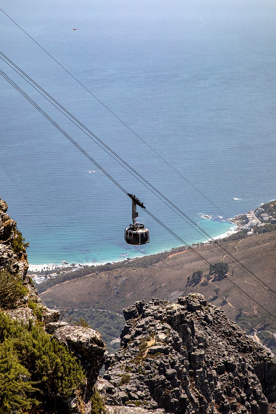 Cape Town (ZA), Table Mountain, Seilbahn -- 2024 -- 2846 — Cape Town, South Africa