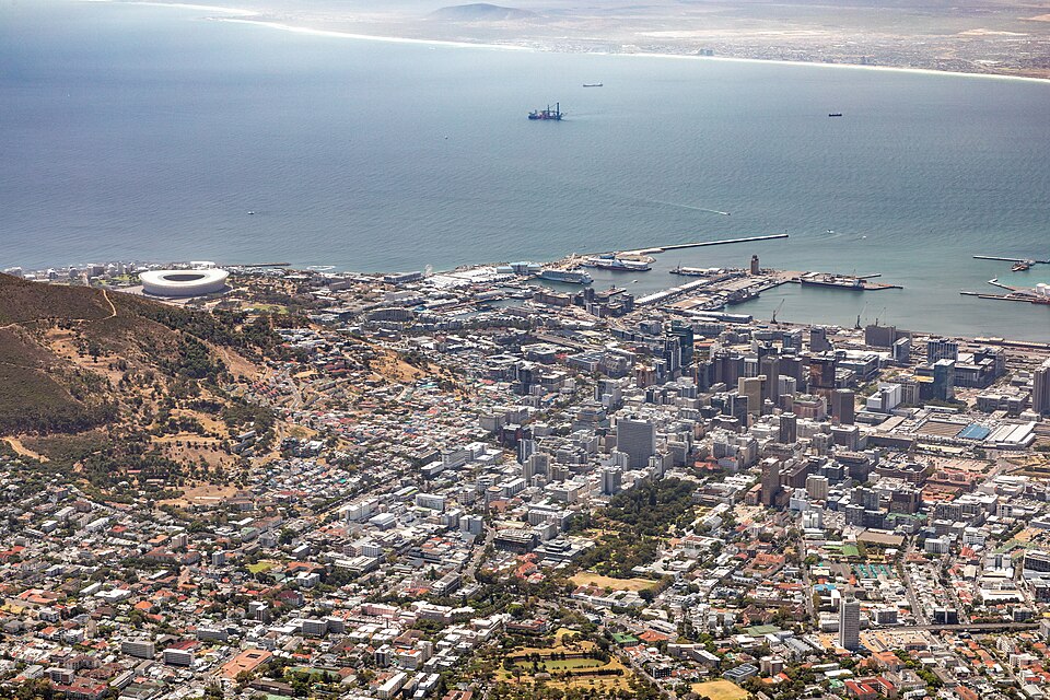 Cape Town (ZA), Table Mountain, Blick auf City Bowl -- 2024 -- 2855 — Cape Town, South Africa