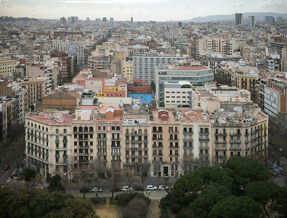 Plaça Sagrada Família, house 1 to 7 Barcelona, Spain 1 — Barcelona, Spain