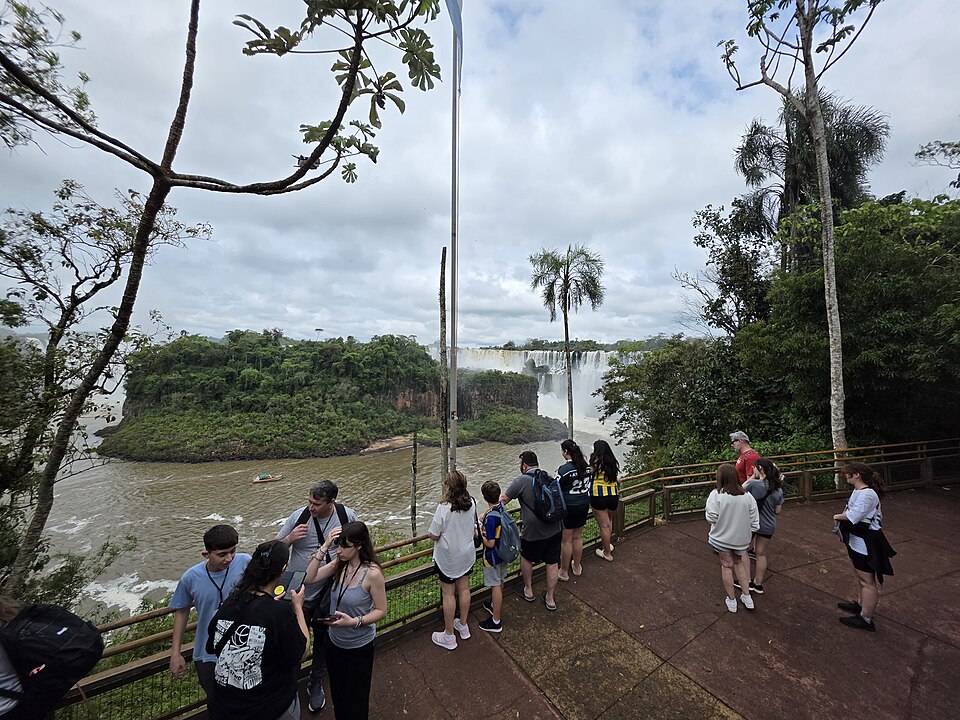 A view of Iguazu Falls from the Argentina side (75784) — Iguazú, Argentina