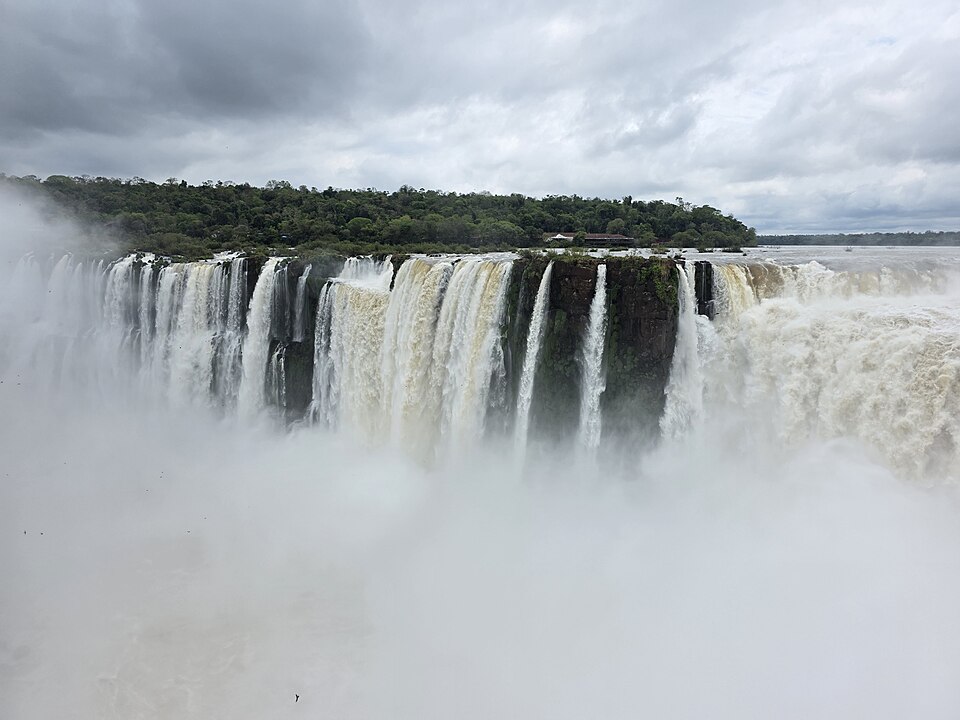 A view of Iguazu Falls from the Argentina side (60740) — Iguazú, Argentina