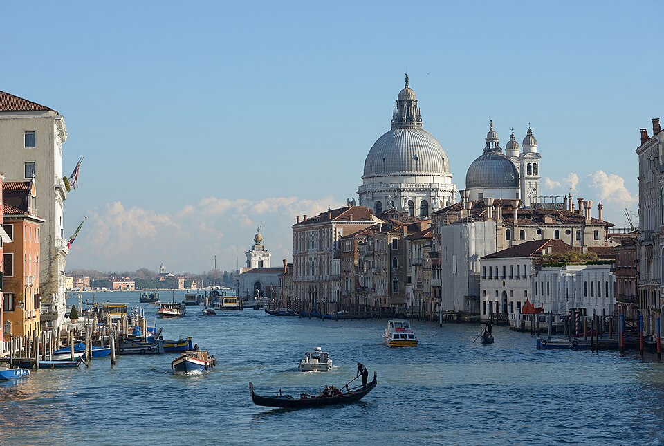Canal Grande Chiesa della Salute e Dogana dal ponte dell Accademia — Venice, Italy