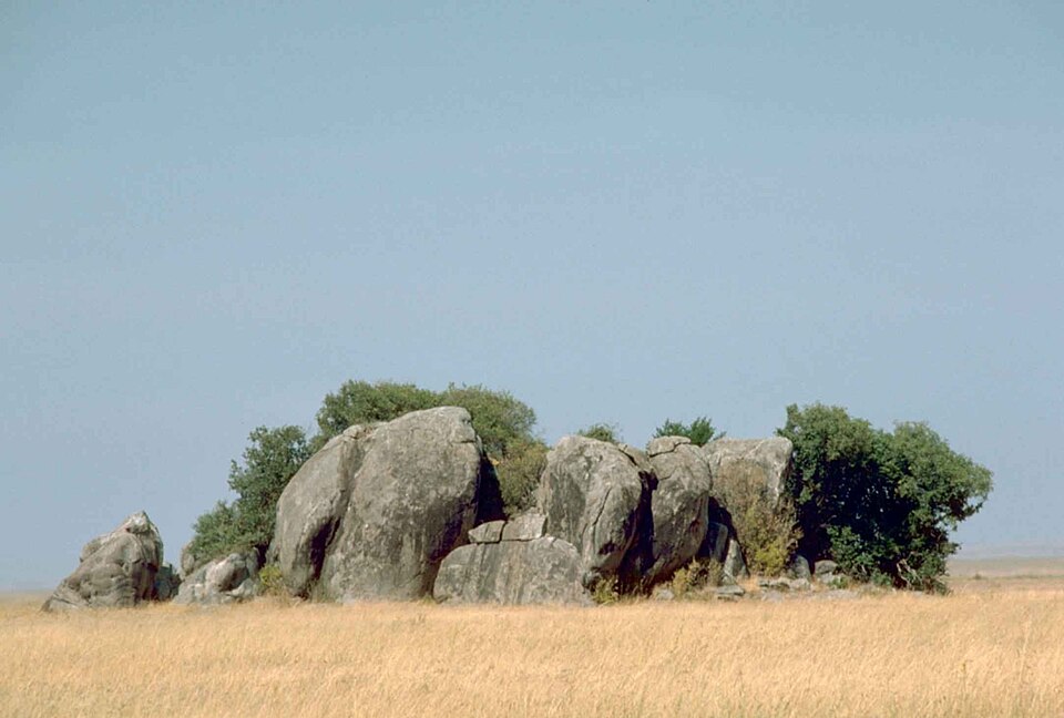 Kopjes on the serengeti national park tanzania africa landscape — Serengeti, Tanzania