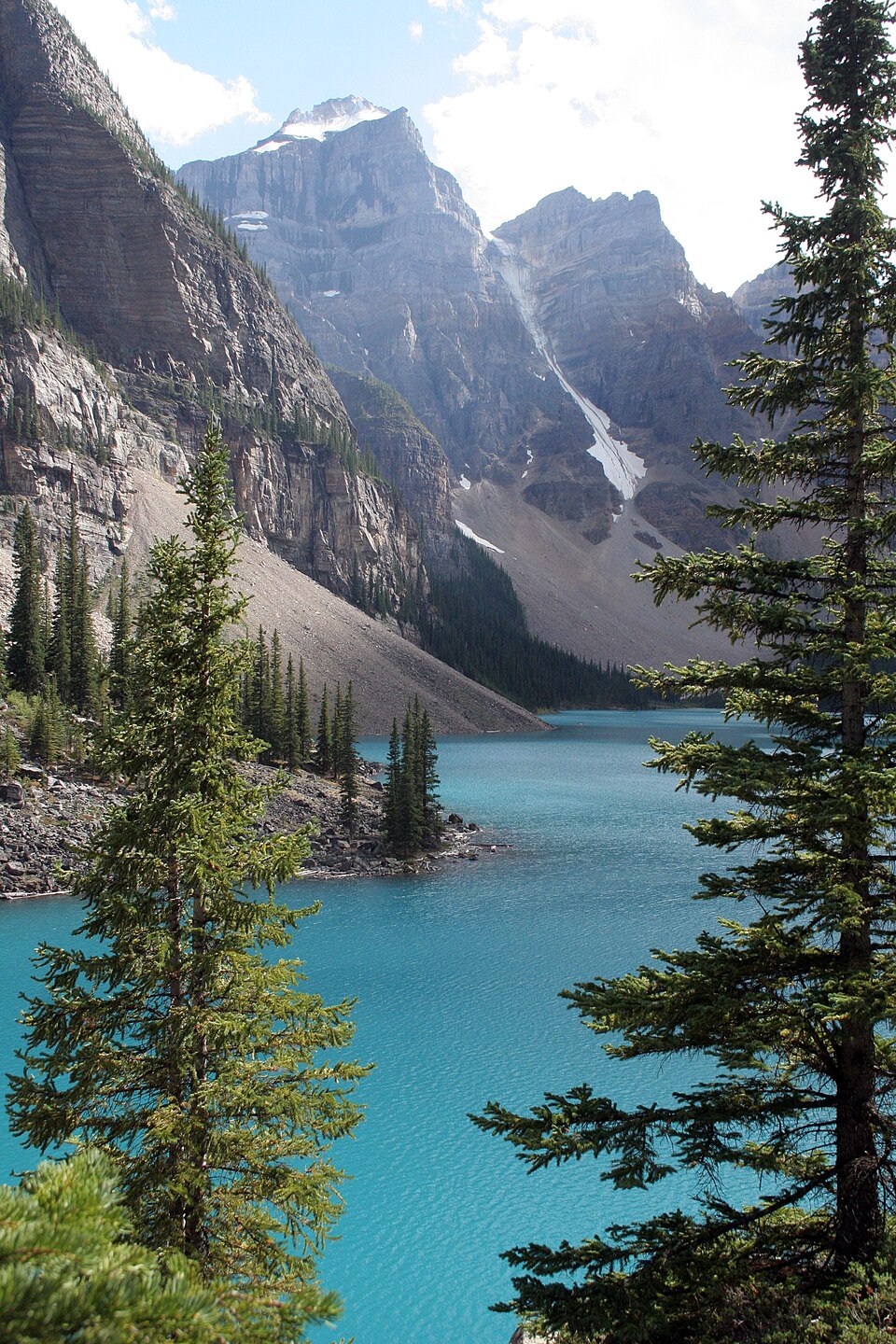 Lake Moraine Banff (244844671) — Banff, Canada