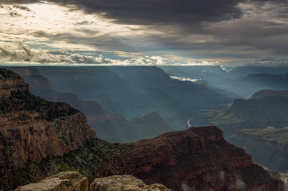 Sun rays at Hopi Point Grand Canyon 2013 — Grand Canyon, United States