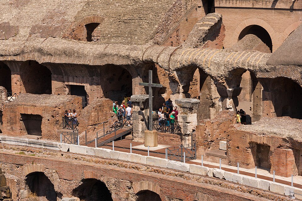 Colosseum Cross Rome Italy — Rome, Italy