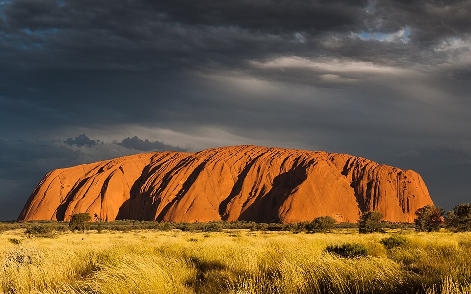 Uluṟu (Ayers Rock), Sunset — Uluru, Australia