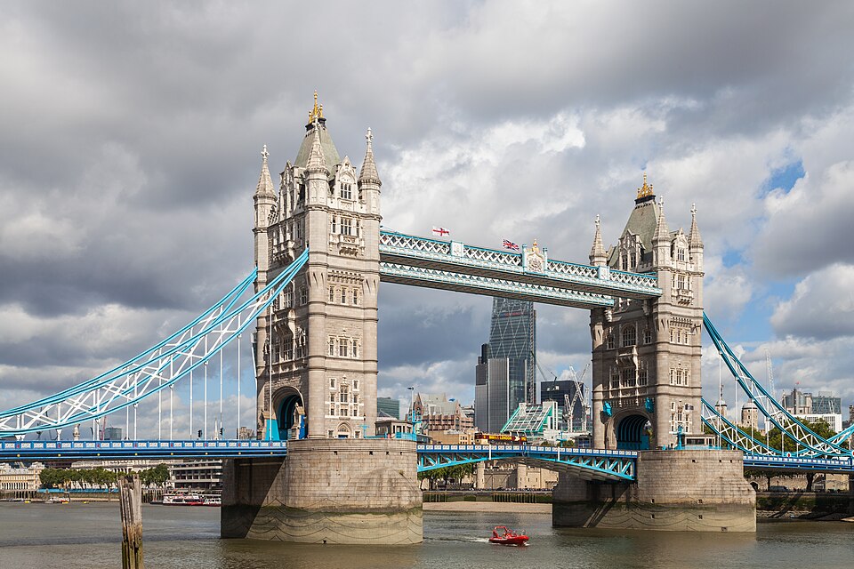 Puente de la Torre, Londres, Inglaterra, 2014-08-11, DD 092 — London, United Kingdom