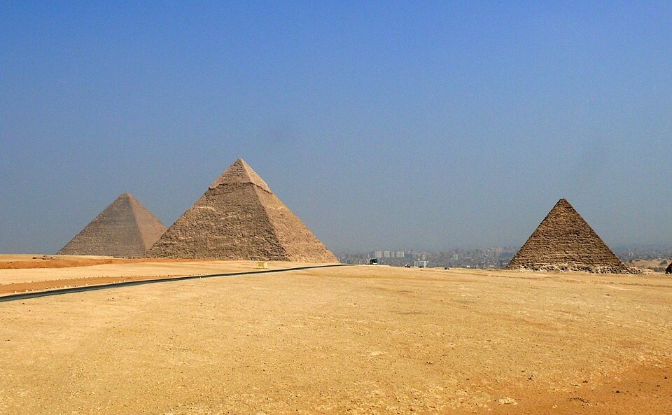 Giza pyramid complex (9200944628) — Giza, Egypt