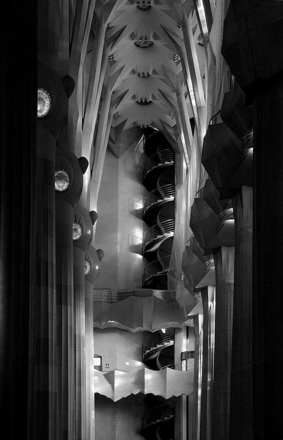Sagrada Familia March 2015-19bw — Barcelona, Spain