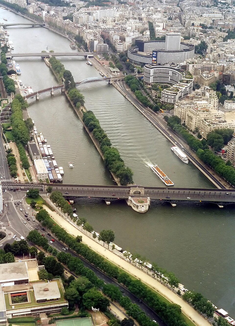 Paris View from the Eiffel Tower third floor Ile aux Cygnes — Paris, France