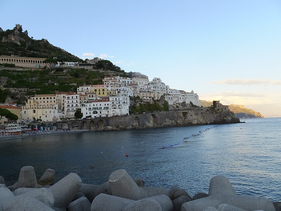 阿瑪爾菲海岸 Amalfi Coast - panoramio — Amalfi, Italy