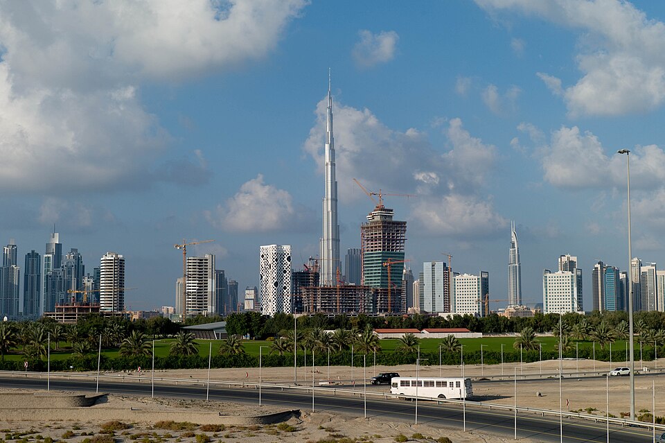Burj Dubai skyline (4220501733) — Dubai, United Arab Emirates