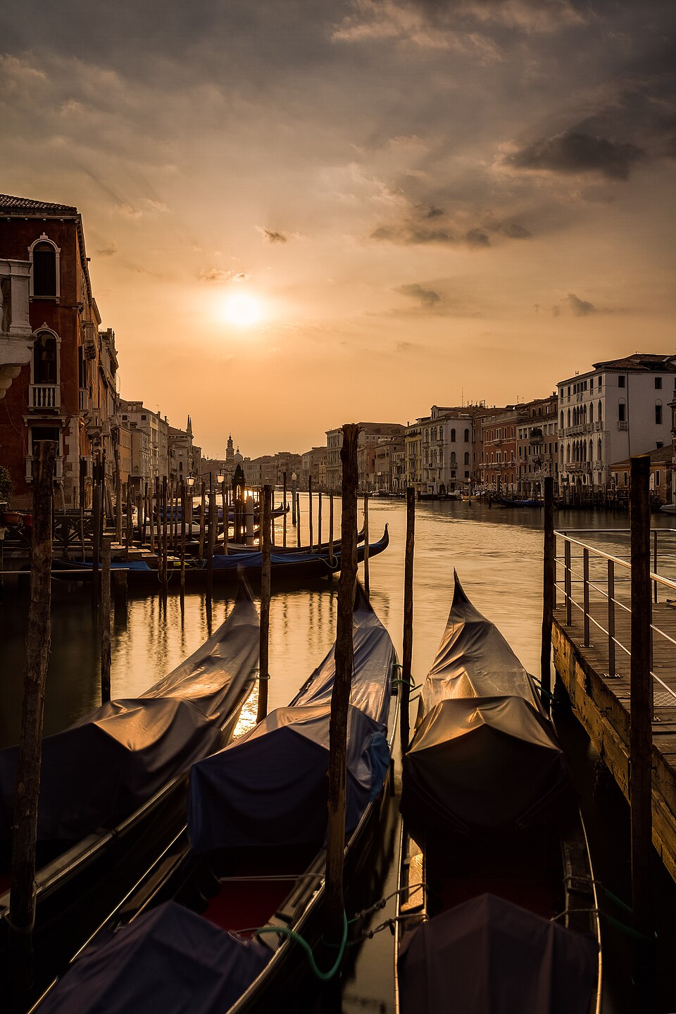 Venice awakes (20618763815) — Venice, Italy