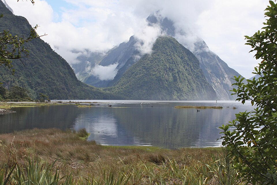 Milford Sound and Sinbad Gully -New Zealand-9Jan2009 — Milford Sound, New Zealand