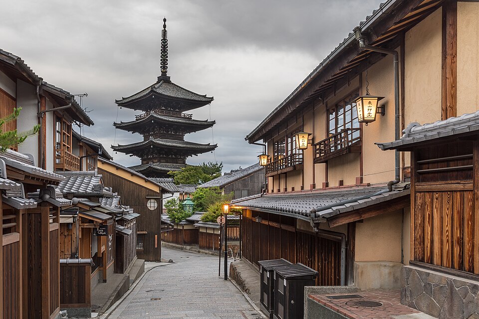 Yasaka-dori early morning with street lanterns and the Tower of Yasaka (Hokan-ji Temple),  — Kyoto, Japan