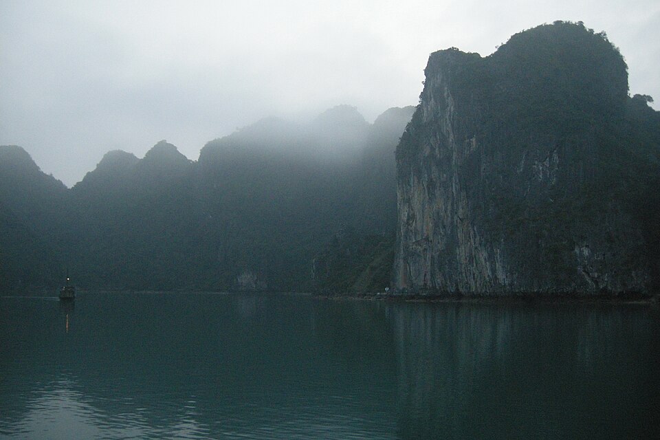 Halong Bay at night, the eternity of Halong Bay — Hạ Long Bay, Vietnam