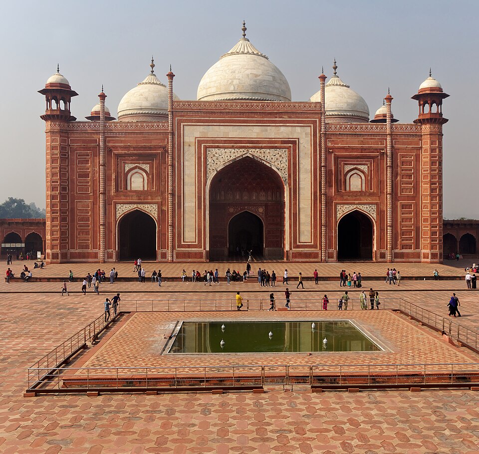 20191204 Mosque, Taj Mahal, Agra 0650 6557 — Agra, India
