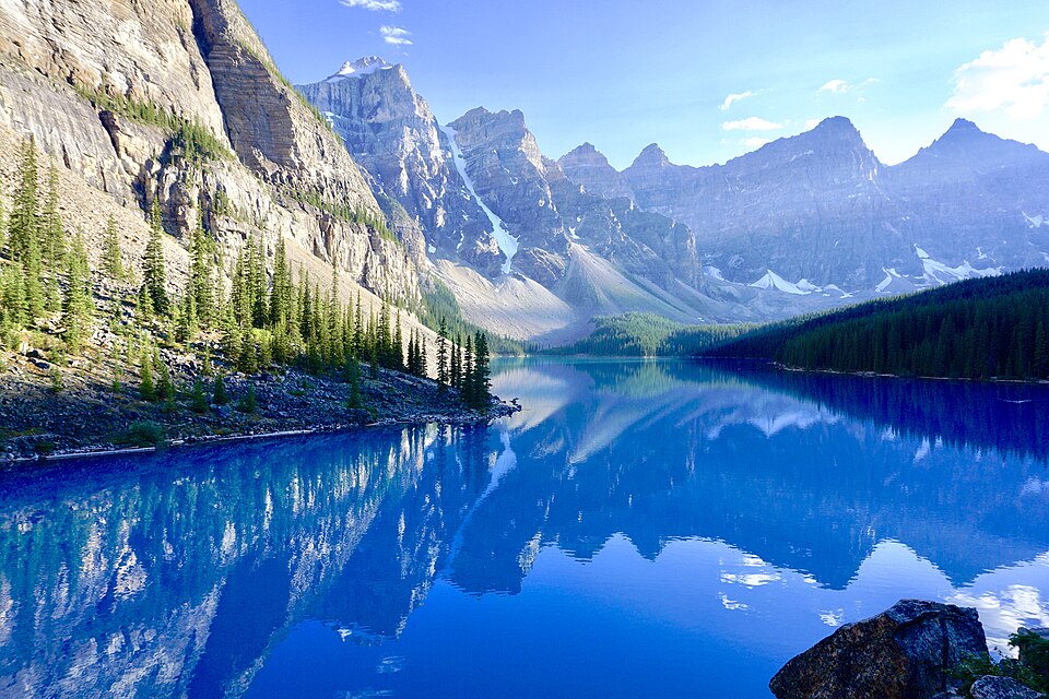 Moraine Lake Summer Banff National Park — Banff, Canada