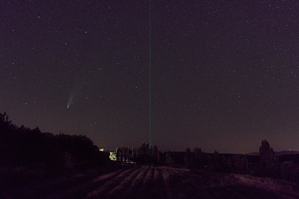 Comet Neowise — Valensole, France